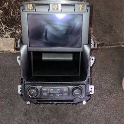 2017 Chevy 1500 Stock Radio