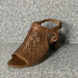 Franco Sarto Brown Heels (size 9.5M)