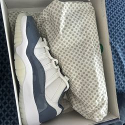 Jordan Retro 11 ( Size 7M )