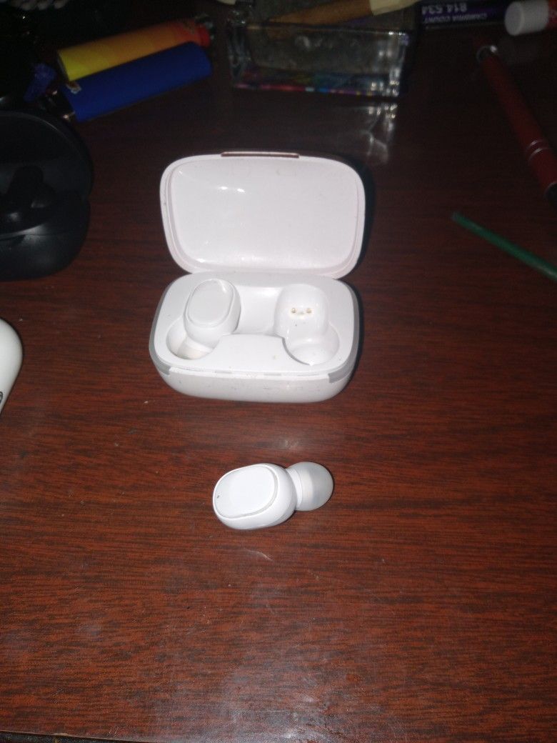 Earbuds