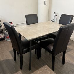 Dining Table With 4 Chairs 