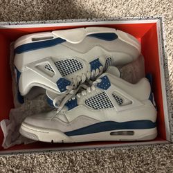 Jordan 4s