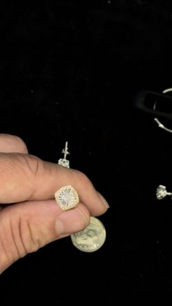 NATURAL DIAMOND EARRING 14K