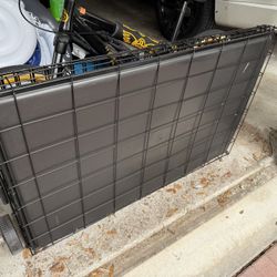 Large foldable dog crate