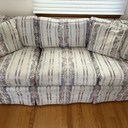Free Couch 