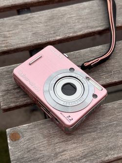 Vintage Sony Cybershot W55 Y2K  digicam - pink