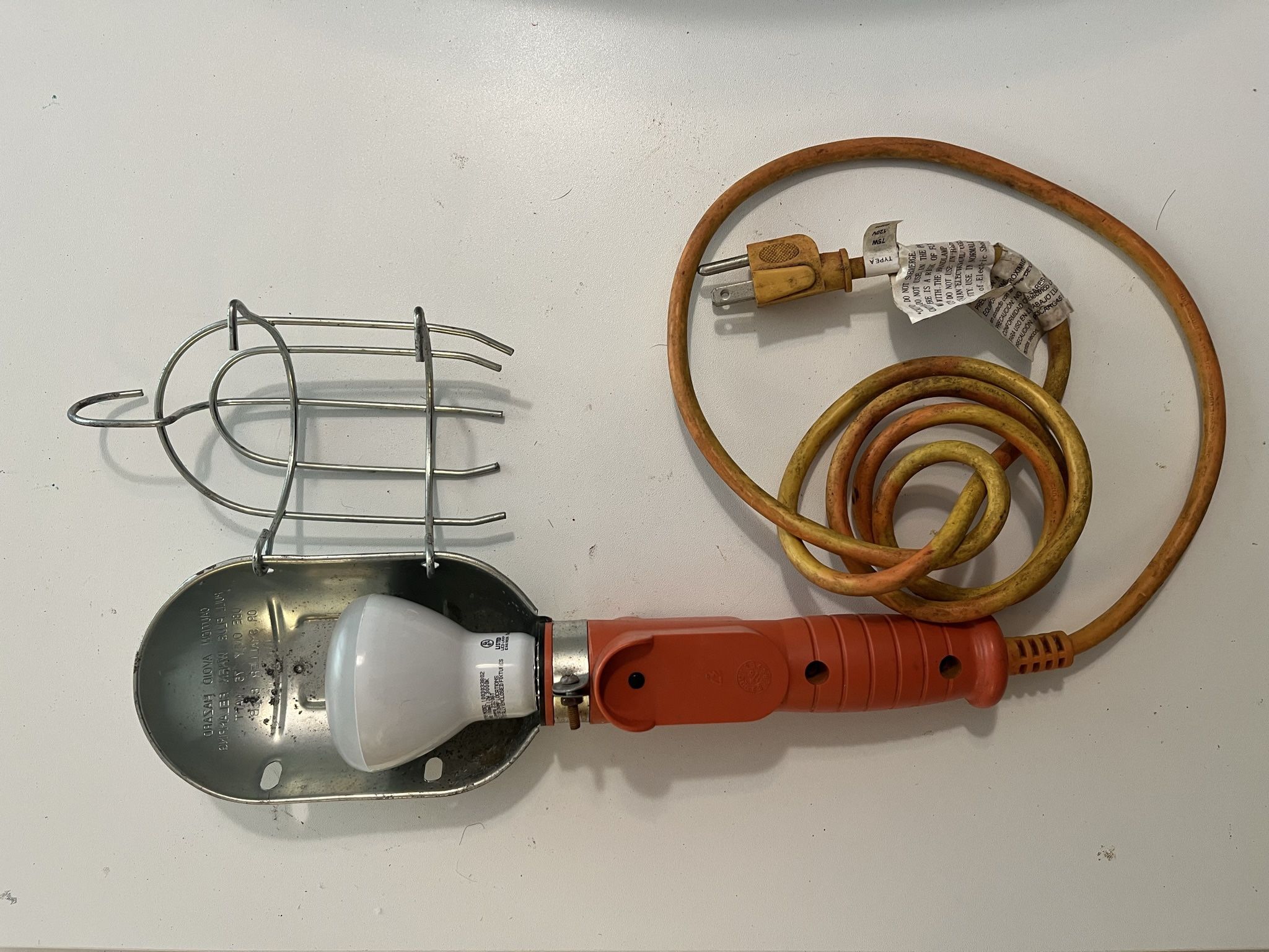 Strong & Durable Hanging Work Light