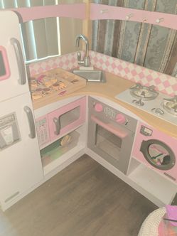 Kids play kitchen