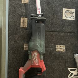 Milwaukee Fuel Sawzall