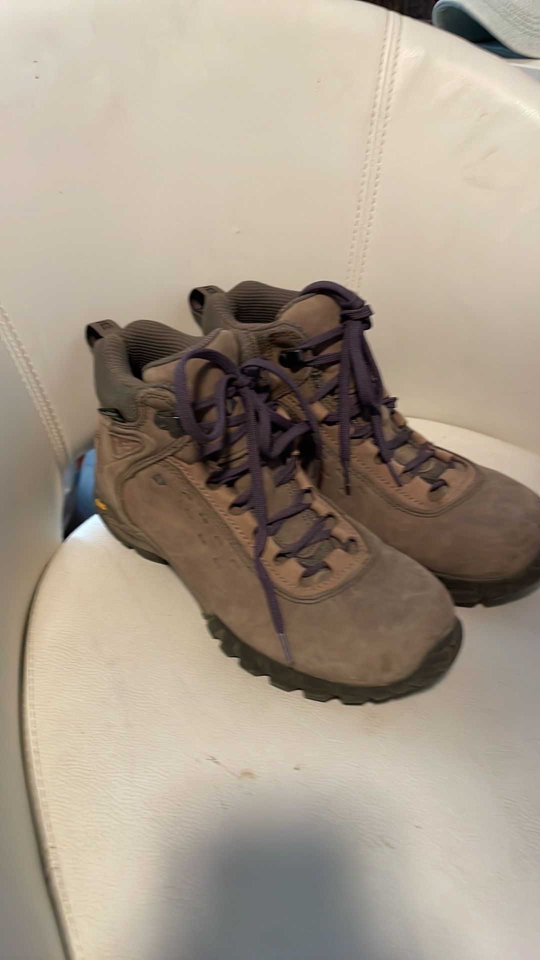 Vasque Woman Boots Size 10