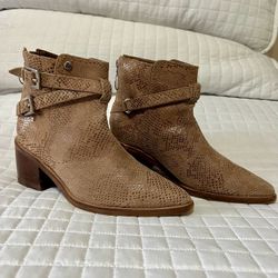 Velez Boots