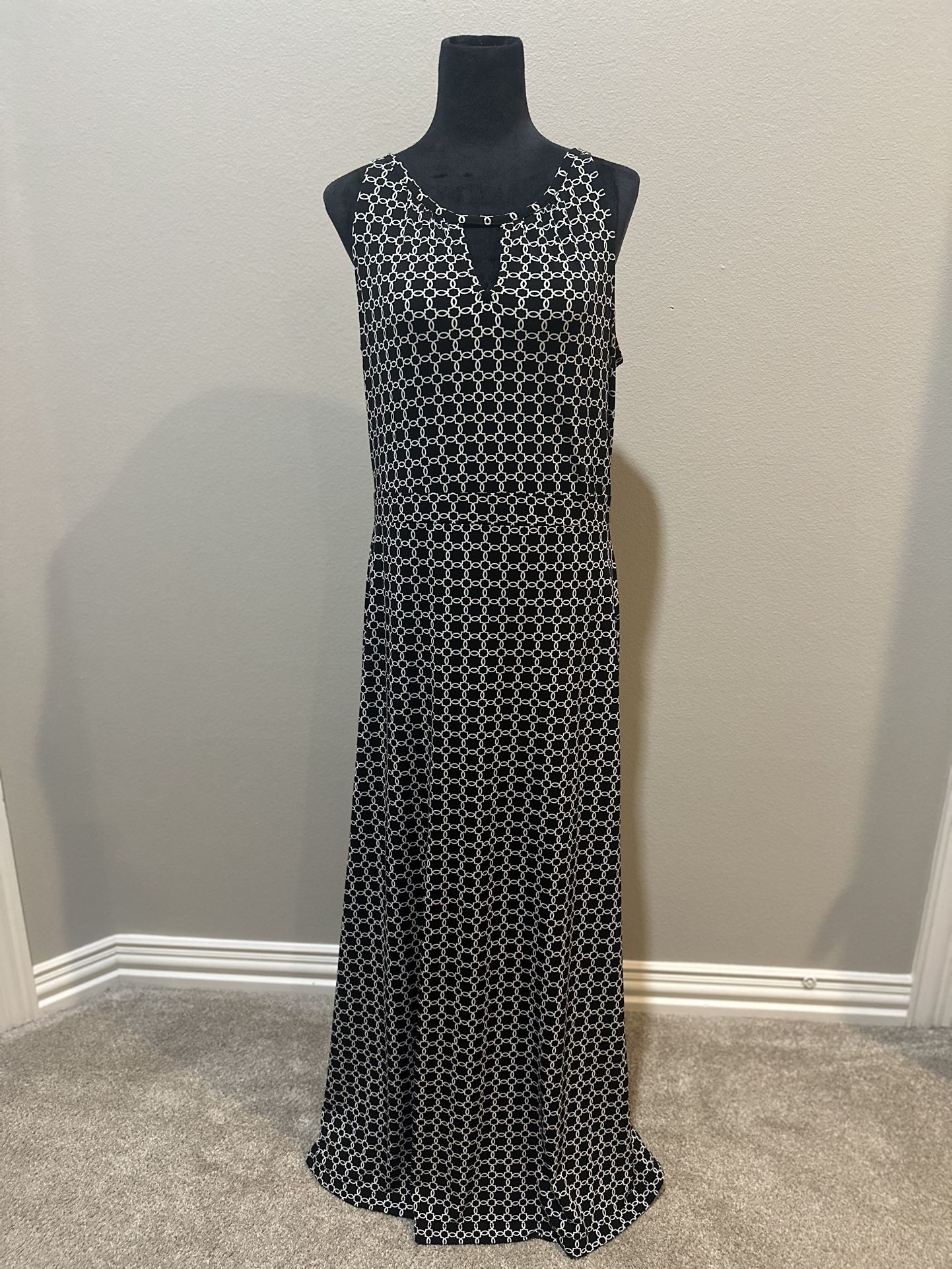 Black and White Patterned Maxi Dress