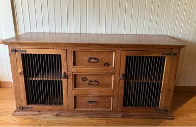Credenza, Spanish style