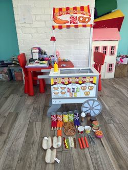 Melissa & Doug Hot Dog Stand Play Set