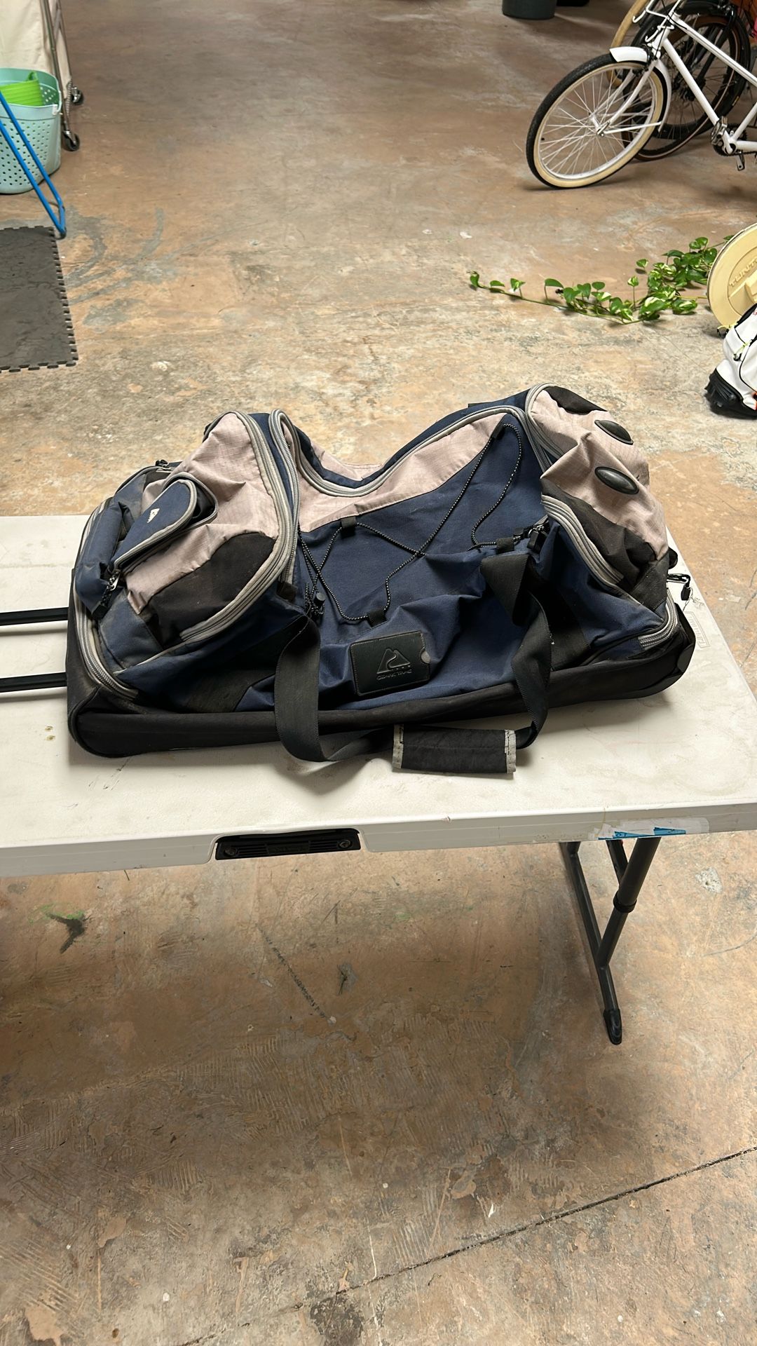 Large Rolling Travel Bag