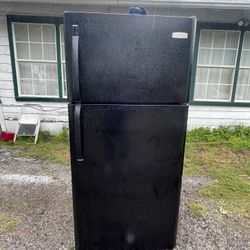 White, black or stainless steel standard refrigerators