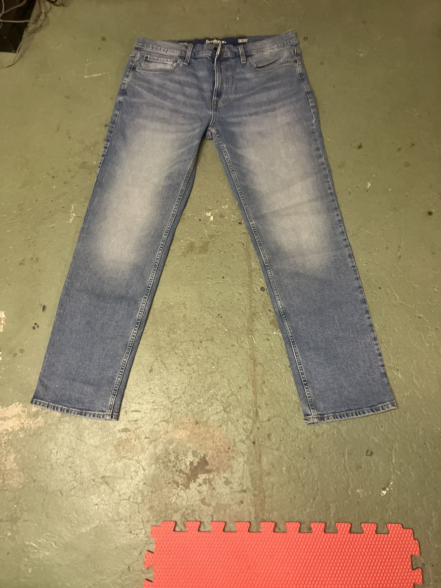 Nice Light Faded Jeans