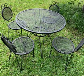 Tiny patio set