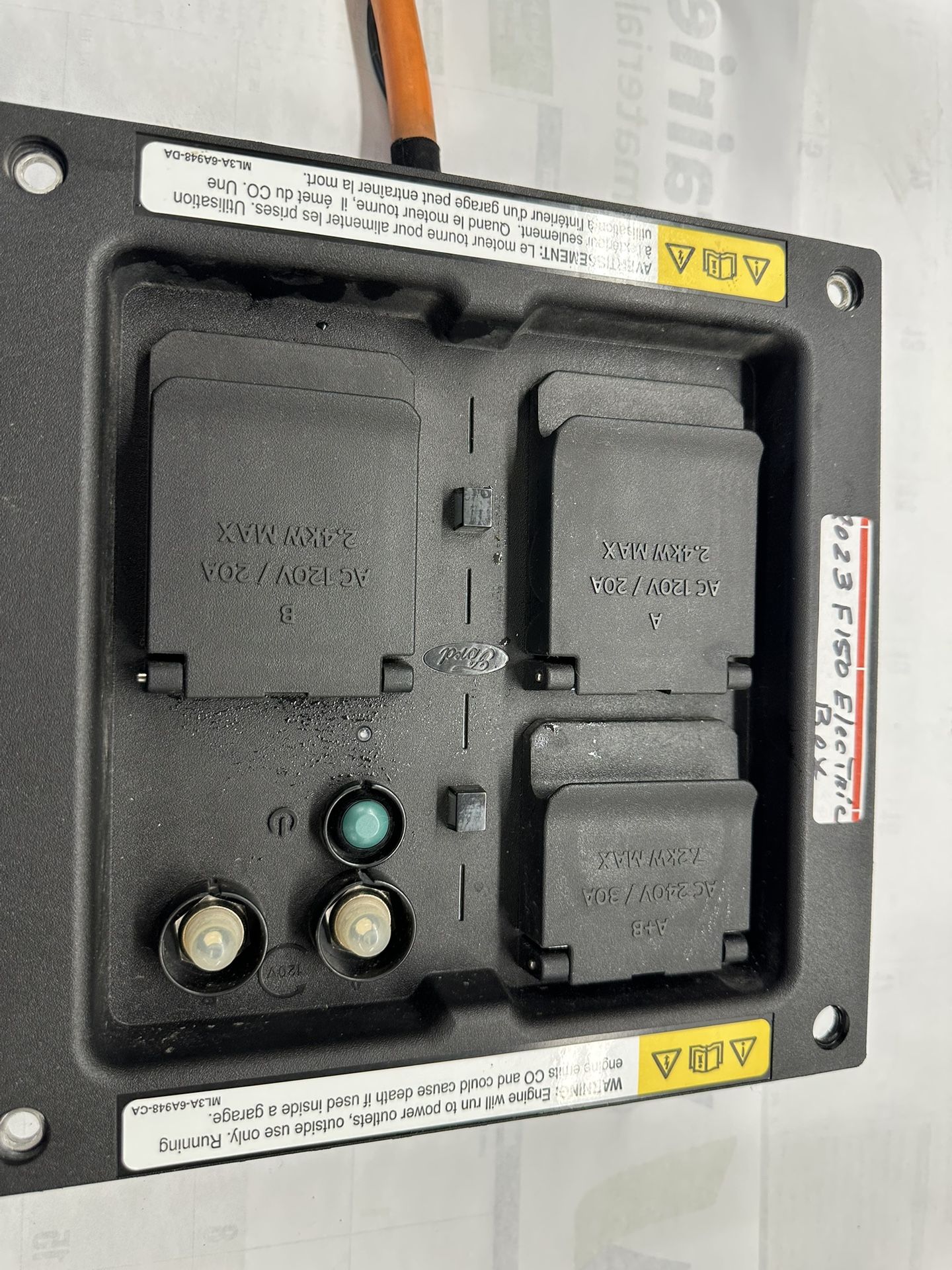 Ford Outlet Panel