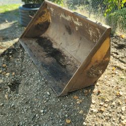 Skid Steer Tractor Bucket