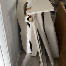 Pottery Barn Twin Sleigh Bed And Trundle 