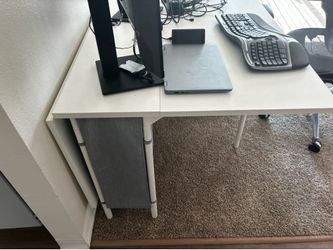 Large desk
