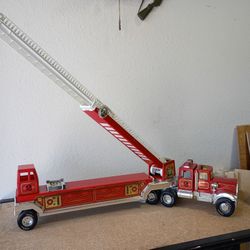 Make An Offer Vintage Tonka Hook and Ladder Fire Truck #2 Plastic/Steel  Made In USA