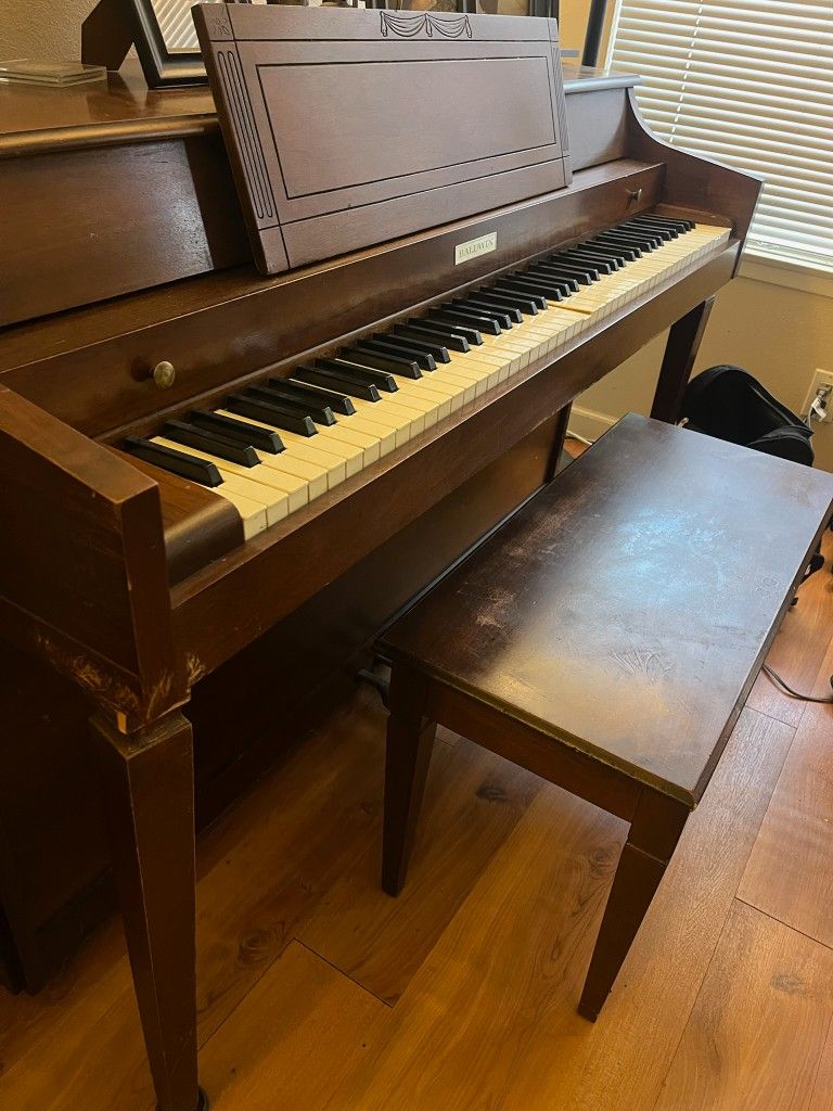 Free Baldwin Piano (With Bench) *Must Pick Up