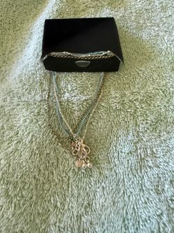 Neckla