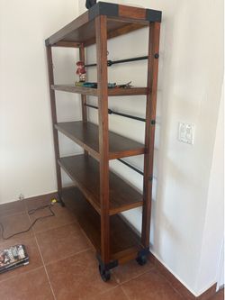 Bookshelf in excellent condition