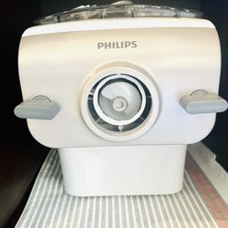 Philippe Pasta Maker LIKe New