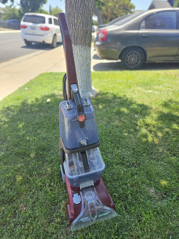 Hoover Power Scrub Deluxe Carpet Cleaner