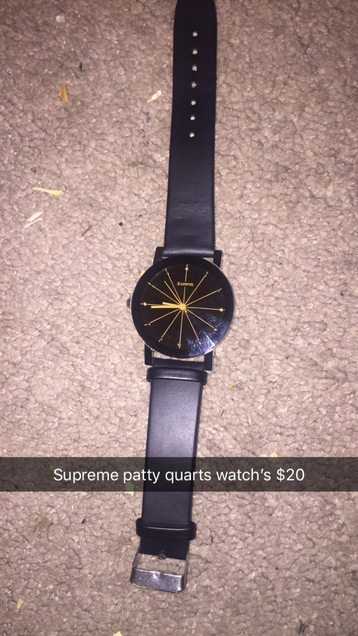 Supreme patty quarts watch
