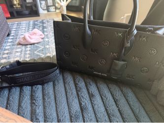 Michael kors watch and purse set brand new from Oregon