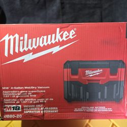 Milwaukee M18 18V Cordless Wet/Dry Shop Vacuum Cleaner