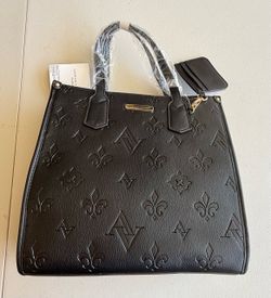 ADRIENNE VITTADINI BLACK TOTE BAG! 🖤 NEW WITH TAGS!