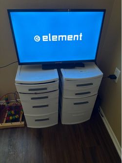 I have two TVs ones looks like a 20 inch both of them in good condition I’m not too sure if the second one is a monitor TV they would be great for gam