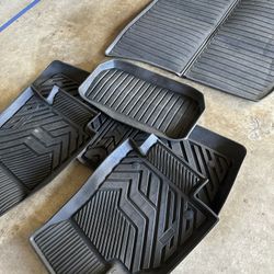 Tesla Model Y All‑Weather Floor Mats – Full Set