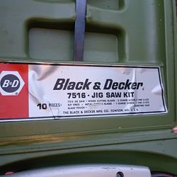 Black And DECKER SAW KIT