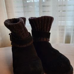 UGG Short Black Boots