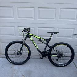 Scott Spark 760 – Full Suspension Trail Bike