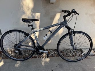 Trek 8.2 DS bike in excellent condition size 17.5”  barely used $300 firm