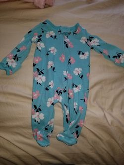 Baby onesies and hat