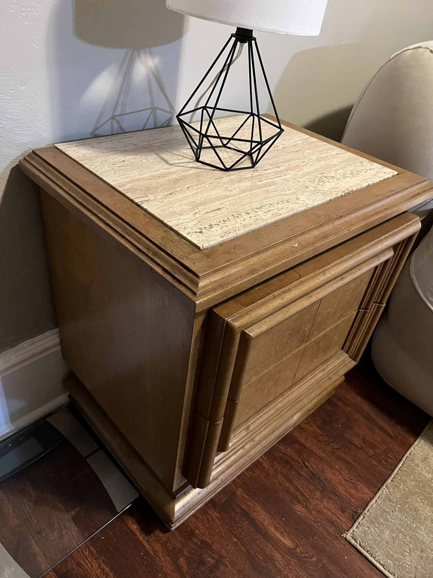 Single Nightstand