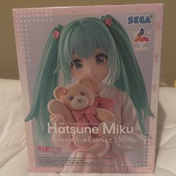 Hatsune Miku Figure