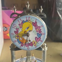 Looney Tunes Porcelain Anniversary Clock Tweety Bird