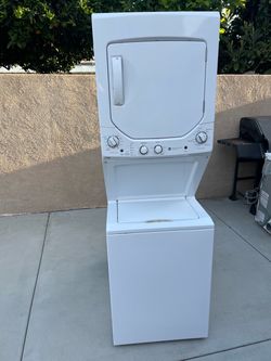 GE Stackable Washer and Dryer Electric 240V 27width x 31deep x 76high 🚨👍2 MONTHS WARRANTY
