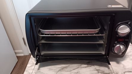 Sylvania 4 SLICE TOASTER OVEN