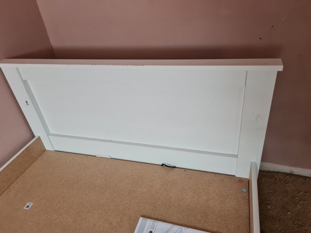 Twin Bed