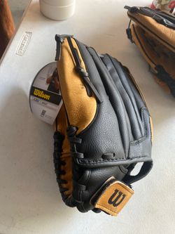 Wilson A360 adult glove